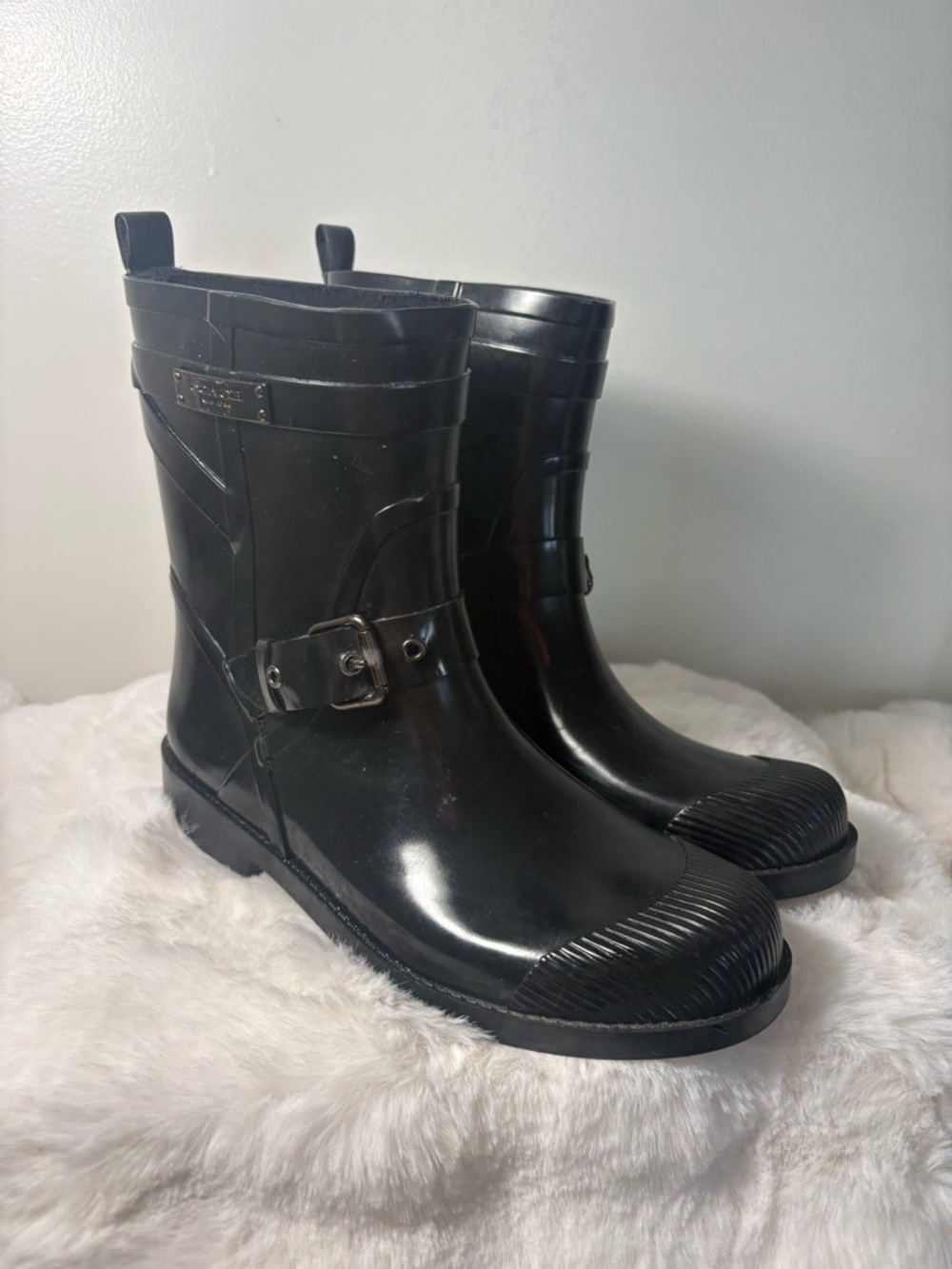 Coach 7 Black Rubber Mid-Calf Rain Boots with Buckle